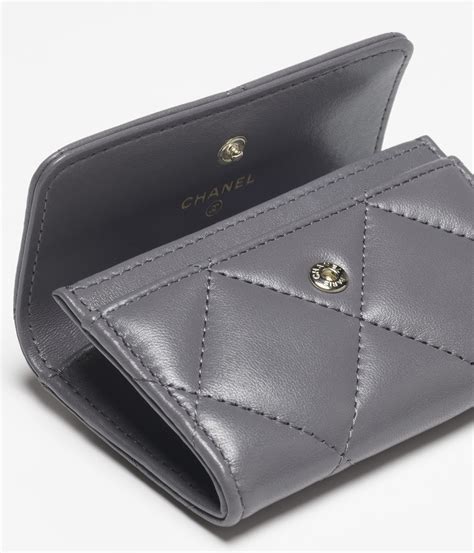 women's chanel card holder|chanel 19 flap card holder.